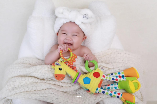 安庆1岁宝宝流鼻涕打喷嚏